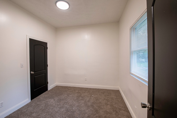 918W32ndSt-23